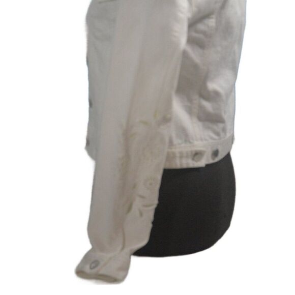 Maison Jules White Denim Jacket with Floral Sleeve Cutouts Size XS - Picture 3 of 7